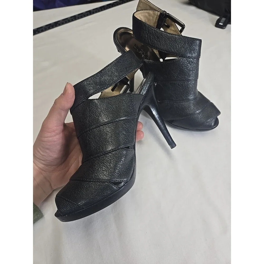 Michael Kors CHARCOAL‎ SOFT METALLIC LEATHER Open Toe Stiletto Heel Women's 6 M